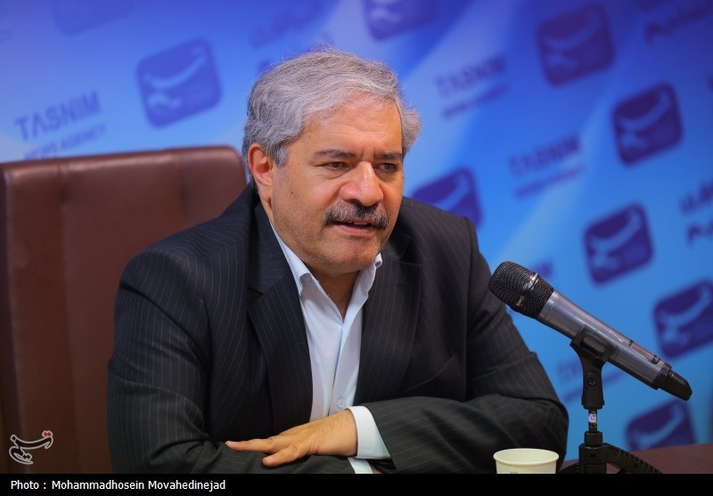 احیاء دریاچه ارومیه قطعاً ممکن است/ برخی تولید سیب را مهم‌تر می‌دانند!/سدهای فعال بیش از آمار وزارت نیرو است