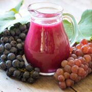 این 2 نوشیدنی برای کسانی که فشار خون دارند خطرناک‌ است