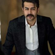 بیوگرافی و عکس های سهیل قاصدی بازیگر و مجری