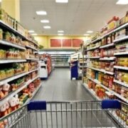 تصمیم سران سه قوه برای افزایش تخصیص ارز کالاهای اساسی