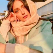 زندگی و حرفه نورا محقق؛ بازیگر و کارگردان جوان ایرانی