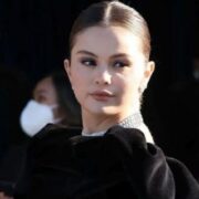 سلنا گومز و سه استایل خاص در ۲۰۲۴/ از لباسی با ۴۵۰ هزار پولک تا جواهر ۳۵ قیراطی