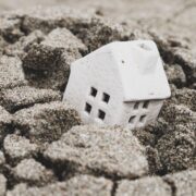 فرونشست 18 سانتی‌متری در قلب مشهد / بحران در پایتخت معنوی ایران