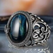 همه چیز درباره انگشتر نقره: تاریخچه، انواع و خواص شگفت انگیز آن