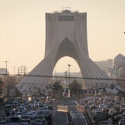 وضعیت آلودگی هوای تهران: قابل قبول اما در مرز آلودگی