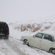 گردنه‌های چری و شاه‌منصوری در کوهرنگ مسدود شد