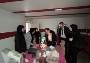 آموزش عملی تولید عوامل بیولوژیک برای  بانوان فعال و زنان روستایی