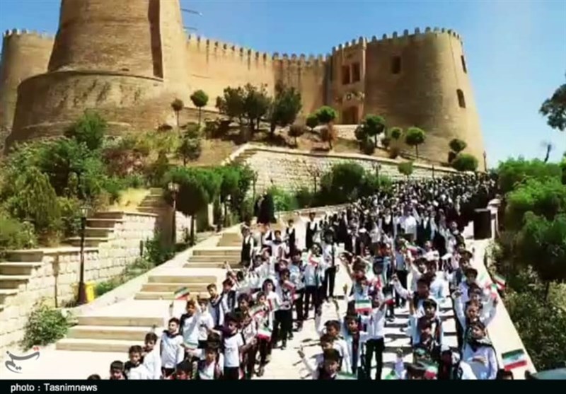 از دار رضاخانی تا دفاع از انقلاب؛ روایت ایستادگی لرها