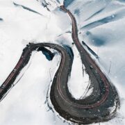 بارش برف و باران در جاده‌های ۸ استان| ترافیک سنگین در کندوان