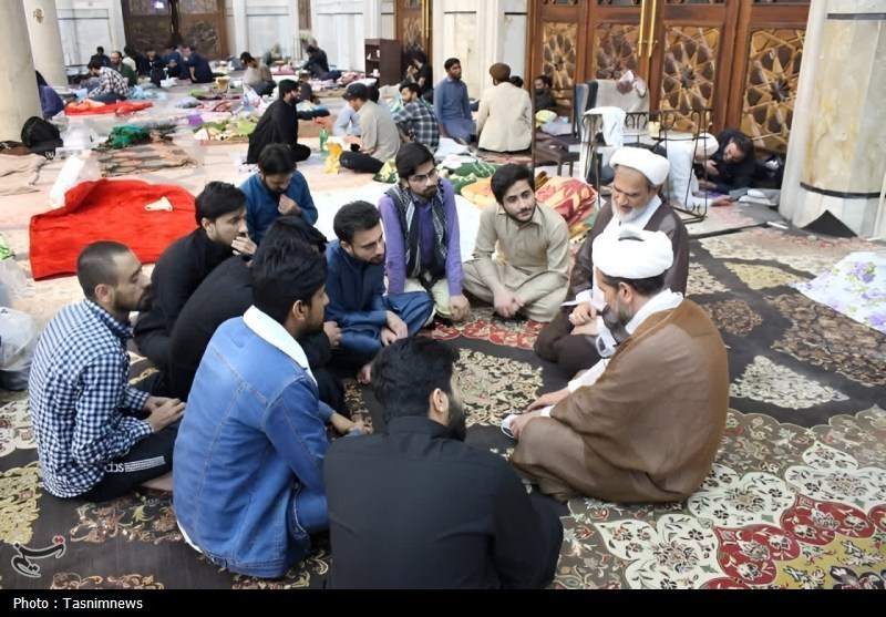 خلوتی برای پرواز، اعتکاف مکثی عاشقانه در محضر خدا