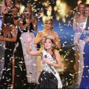 دختر شایسته سال 2021 در آمریکا شناخته شد