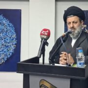 وحدت و همبستگی ملت تنها راه خنثی‌سازی نقشه‌های دشمنان است