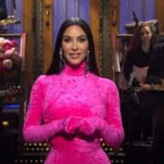 کیم کارداشیان: حاضرم برای جوان ماندن «مدفوع» بخورم!