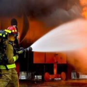 ۲ کشته در آتش‌سوزی یک سوله در ساوجبلاغ