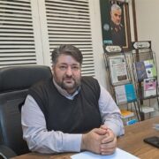 اهانت به پرچم در بسیاری از کشورها جرم‌انگاری شده است