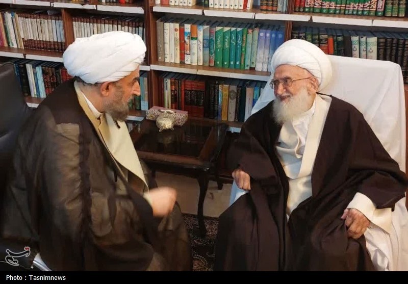 تأکید آیت‌الله نوری همدانی بر گفت‌وگوی صادقانه میان ادیان