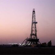 توسعه میادین نفتی «آذر» و «چنگوله» با سرمایه‌گذاری ‌2.3 میلیارد دلاری