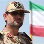 دریادار تنگسیری: در برابر همه فشارها و توطئه‌های بیگانگان پیروزیم