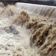 هشدار مدیریت بحران مازندران: اتراق در حریم رودخانه‌ها خطرناک است