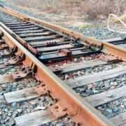 پروژه اتصال ریلی ایران و عراق طبق برنامه تکمیل می‌شود