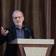 پزشکیان: دنبال جنگ نیستیم، اما مقابل قلدری آمریکا سر خم نمی‌کنیم