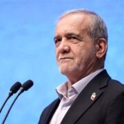 پزشکیان: مردم از حوزه سلامت ناراضی‌اند/ پزشکان جواب مردم را درست بدهند