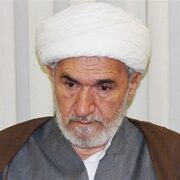 آیت‌‌الله خامنه‌ای مجتهد و توانمندی اداره کشور را دارد/همه حمایت کنند