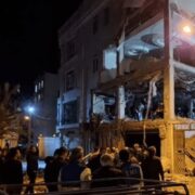 حمله دشمن به منطقه مسکونی در محلات/سومین معلم در استان مرکزی شهید شد