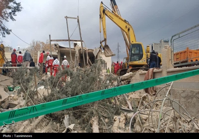 حمله پهپادی به منزل مسکونی در زنجان/3 شهید و 7 مصدوم حمله پهپادی به منزل مسکونی در زنجان/3 شهید و 7 مصدوم