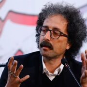 خواجه‌پاشا: بی‌شرف کسی است که در کنار دشمن ایران قرار می‌گیرد