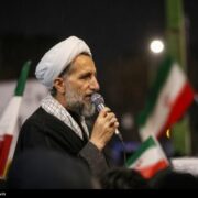 خون شهدا، نظام اسلامی را تنومندتر می‌کند