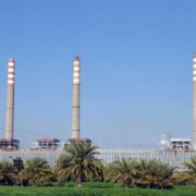 زنجیره انسانی دانشجویان و مردم خوزستان در اطراف نیروگاه رامین اهواز