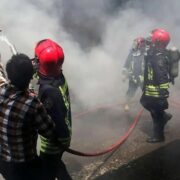 فوری؛ آتش‌سوزی گسترده در آبادان / اولین تصاویر از محل حادثه منتشر شد