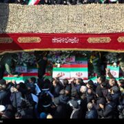 پیکر پاک شهید سردار سرلشکر صالح اسدی در شیراز تشییع شد