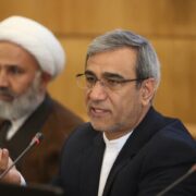 استاندار خراسان رضوی:انحصار در خدمات گمرکی را نمی‌پذیریم