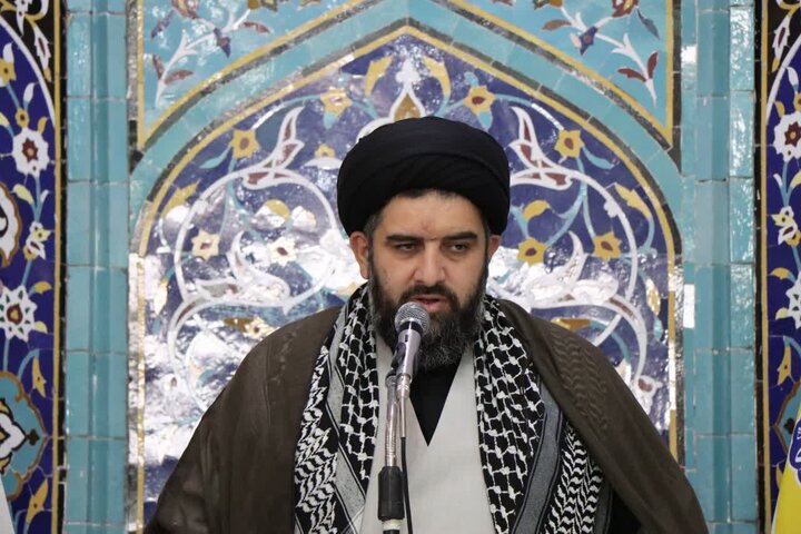 امام جمعه اسفرورین: پیام مشترک سران قوا طلسم تندرو و میانه‌رو را شکست