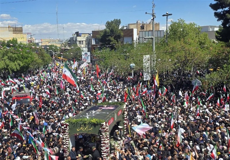 تشییع باشکوه فرمانده؛ پیکر شهید ‌موسوی در حرم حضرت معصومه آرام گرفت