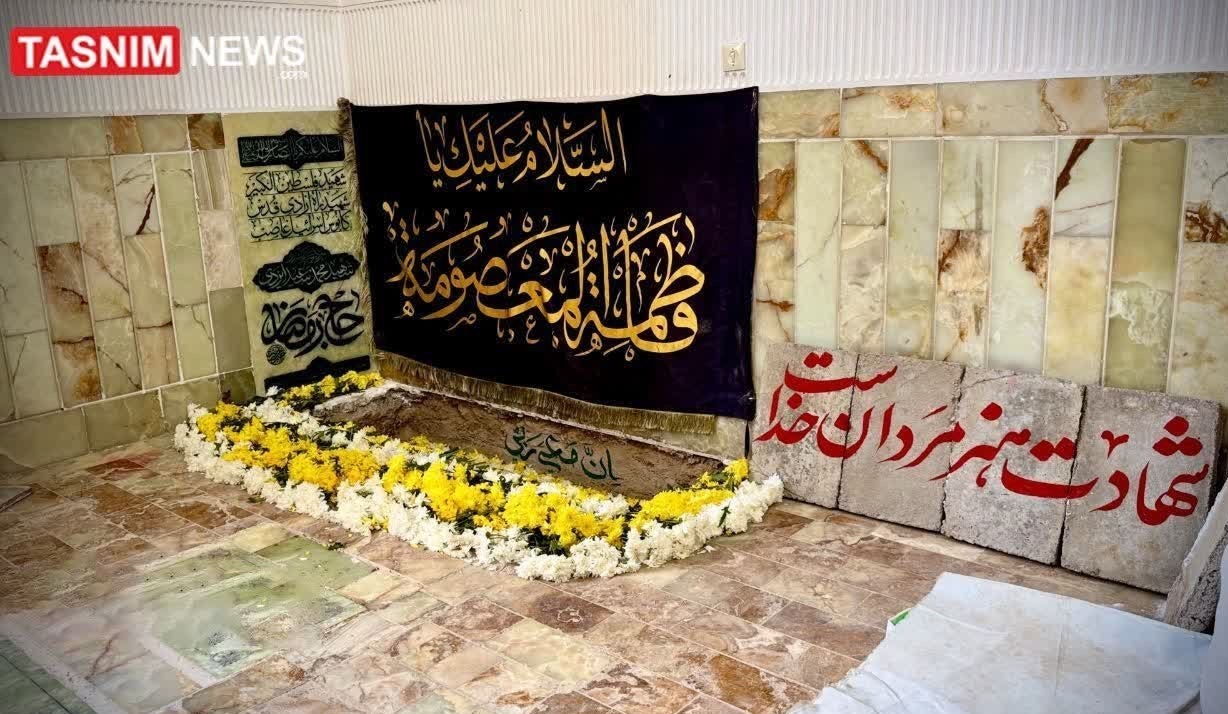 تشییع باشکوه فرمانده؛ پیکر شهید موسوی در حرم حضرت معصومه آرام گرفت تشییع باشکوه فرمانده؛ پیکر شهید موسوی در حرم حضرت معصومه آرام گرفت