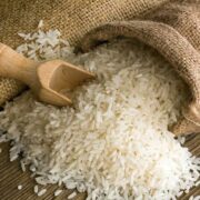 توزیع ۲۲ تن برنج و شکر در نکا