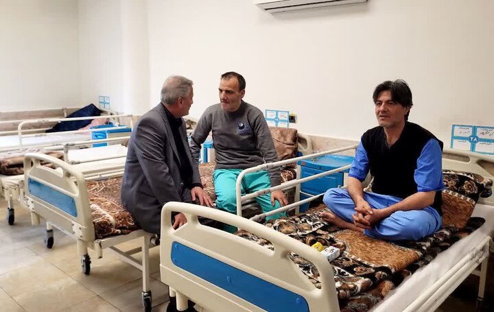 تکریم جانبازان و اسوه‌های صبر و مقاومت در بیمارستان فجر تبریز