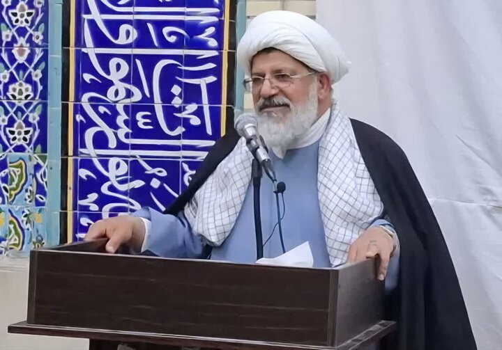 حجت الاسلام شیرازی: اقتدار نظامی ثمره پیوند مردم و نیروهای مسلح است