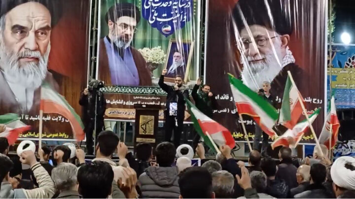 حضور حماسی مردم چایپاره در خیابان