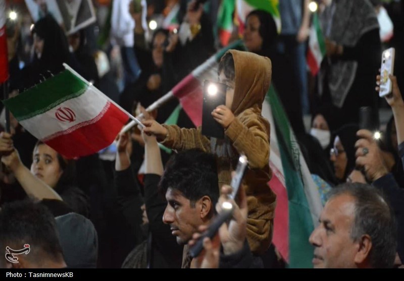 حضور خروشان مردم کهگیلویه در حمایت از انقلاب در شب سی و سوم+تصاویر اخبار استان کهگیلویه و بویراحمد , اخبار کهگیلویه , انقلاب اسلامی ,