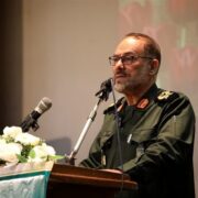 دشمن می‌خواست از مرزهای کردستان وارد ایران شود؛ هیچ‌کس ‌همکاری نکرد