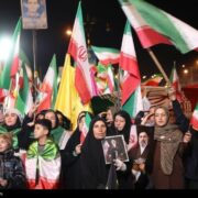 دعا و استغاثه مردم سمنان به امام زمان (عج)