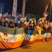 رقص پرچم اقتدار بر دستان میدان داران گناوه ای