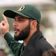 روایت‌ ماندگار از مهر پدری رهبر شهید بر قلوب شاعران/گفت‌وگو با شاعر