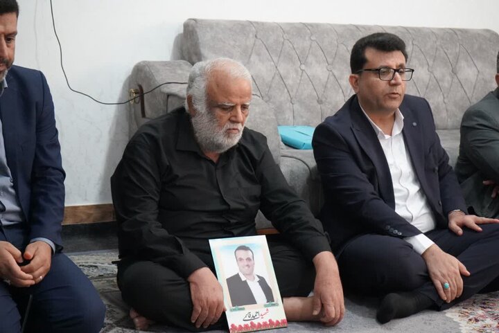 فرماندار بوشهر: ایثار خانواده‌های شهدا تکمیل‌کننده راه شهیدان است