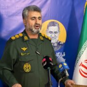 فرمانده سپاه رشت: زنان و مادران تاریخ باشکوه انقلاب را رقم زده‌اند