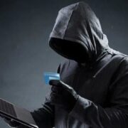 کلاهبردار کارت‌های بانکی در الیگودرز دستگیر شد